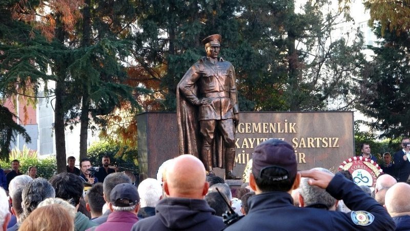 Atatürk Meydanı